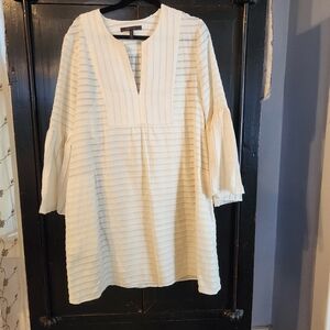 BCBGMaxAzria Dress Off White Mini, Bell Sleeves, V-neck Sz Large EUC LWD Party